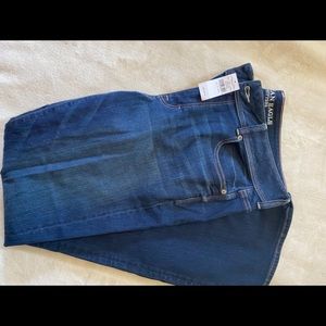 American Eagle women’s jeans